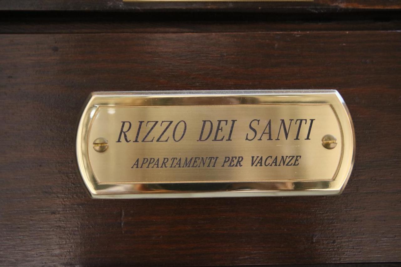 Appartamenti Al Rizzo Dei Santi Lovere Exterior foto