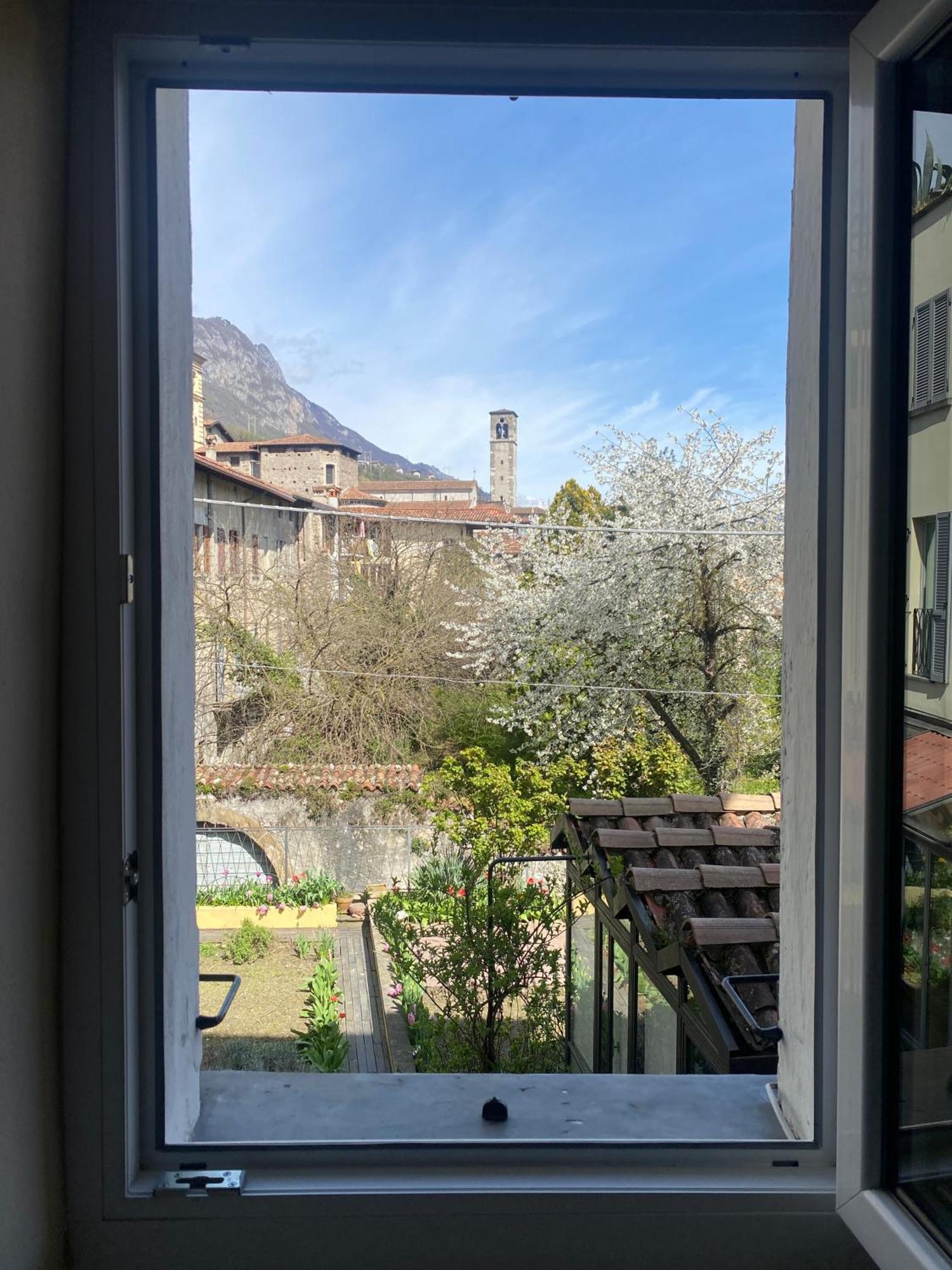 Appartamenti Al Rizzo Dei Santi Lovere Exterior foto