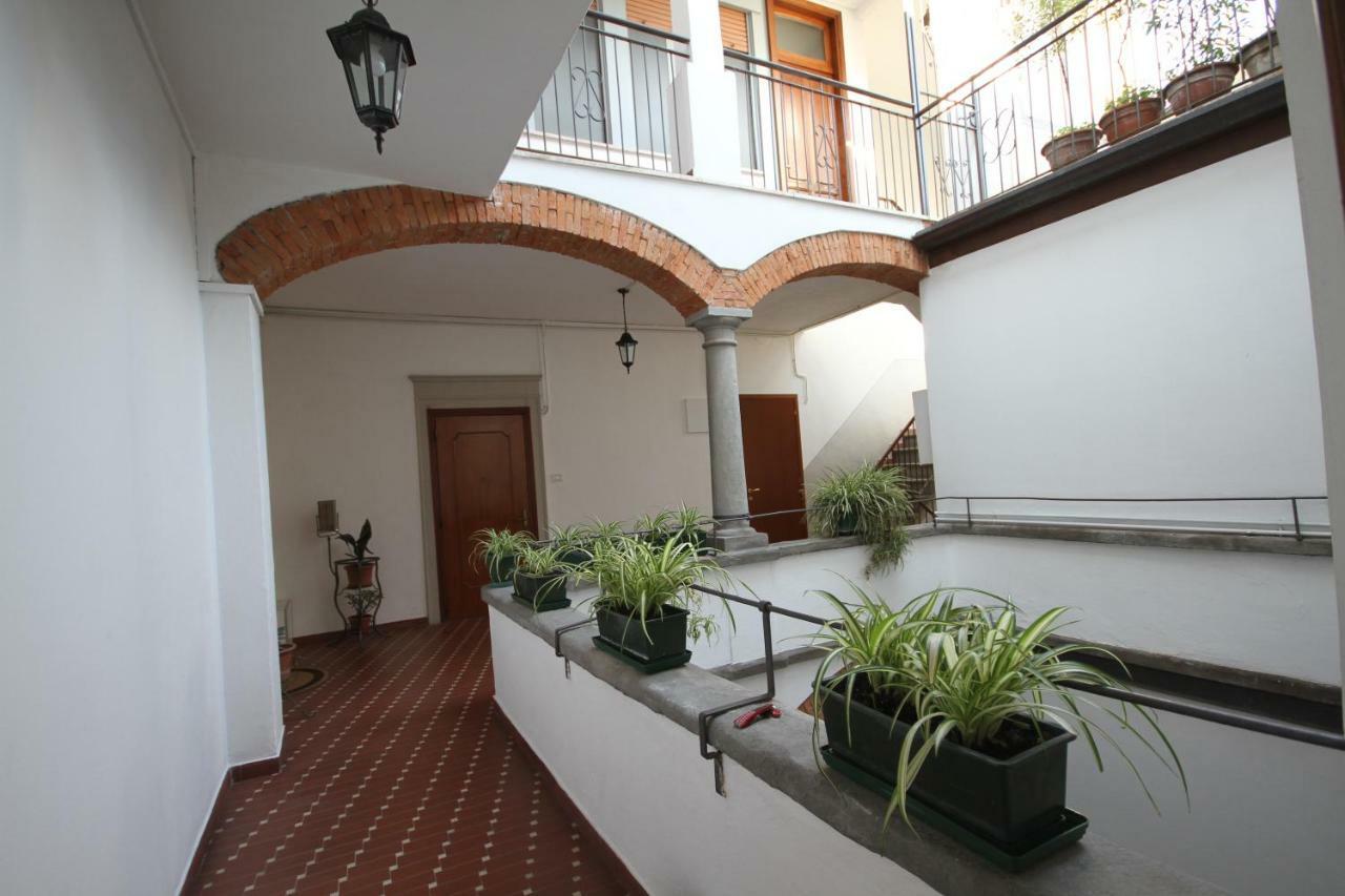 Appartamenti Al Rizzo Dei Santi Lovere Exterior foto